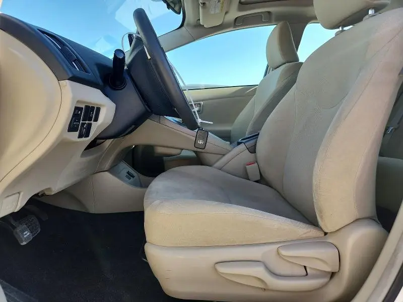 2014 TOYOTA PRIUS THREE  