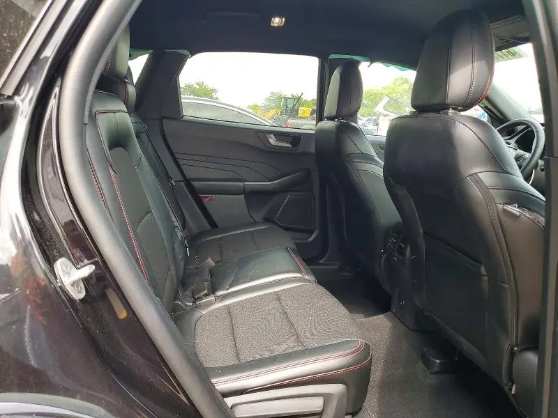 2025 FORD ESCAPE ST LINE  