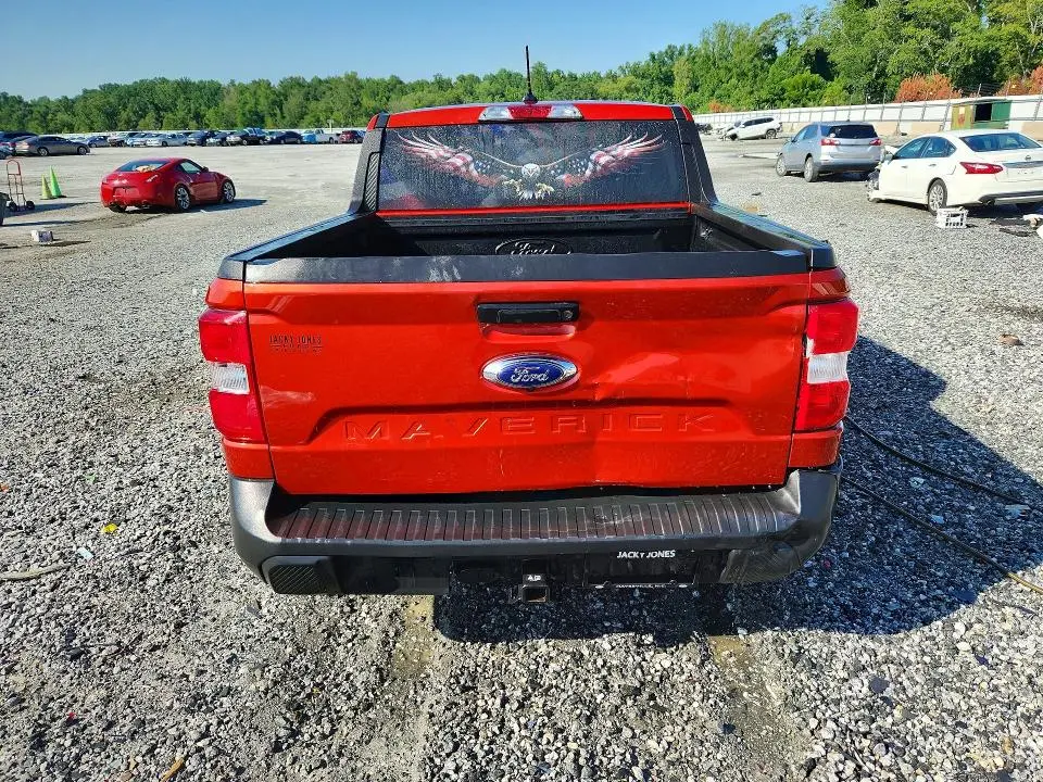 2024 FORD MAVERICK XLT  