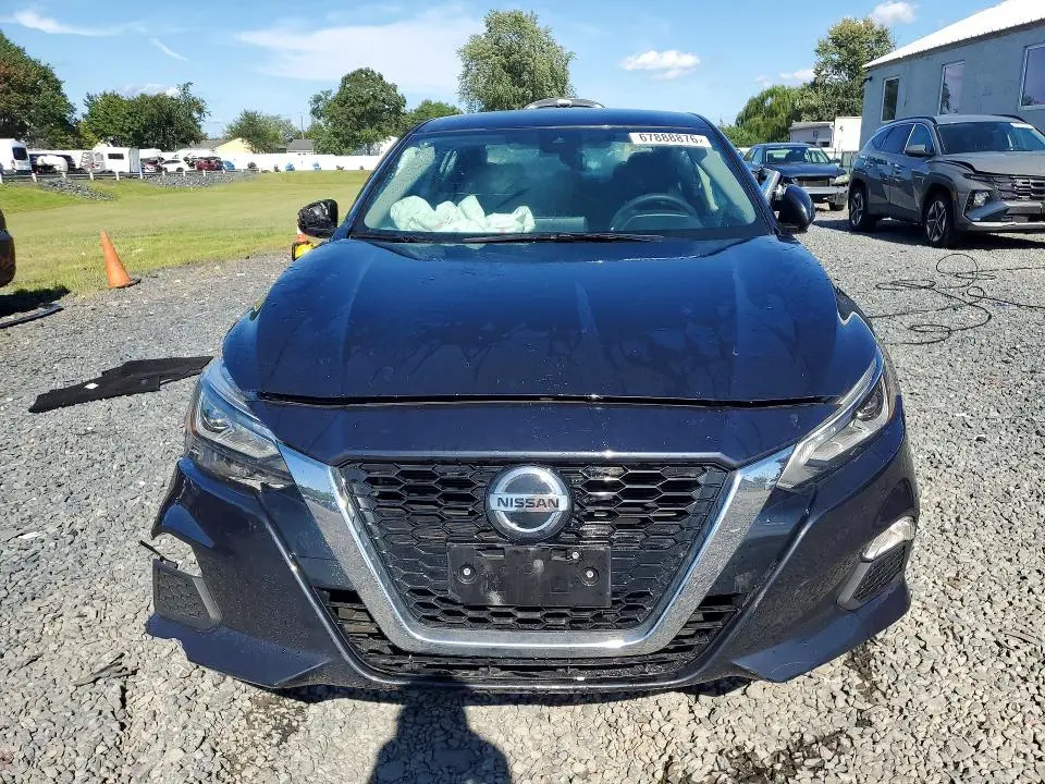 2021 NISSAN ALTIMA SV  