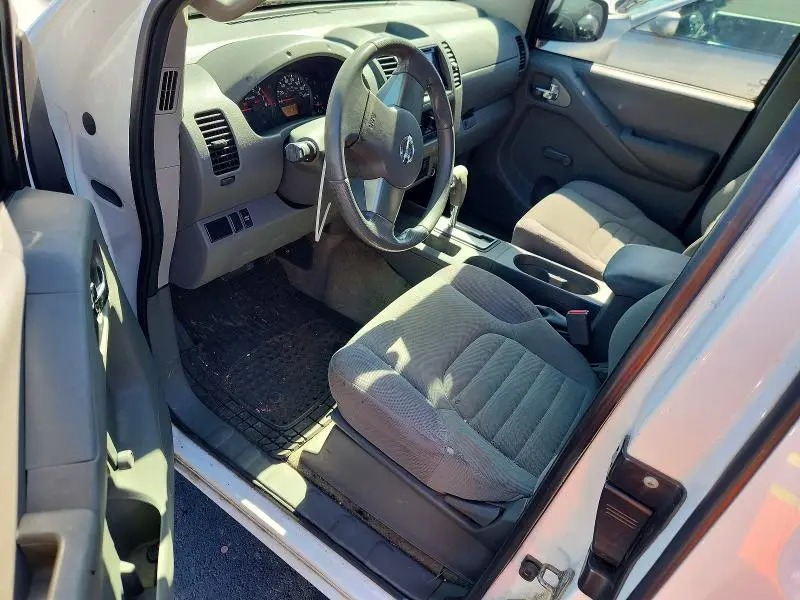 2012 NISSAN FRONTIER S  