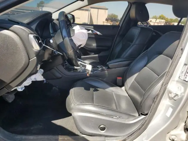 2018 INFINITI QX30 BASE  