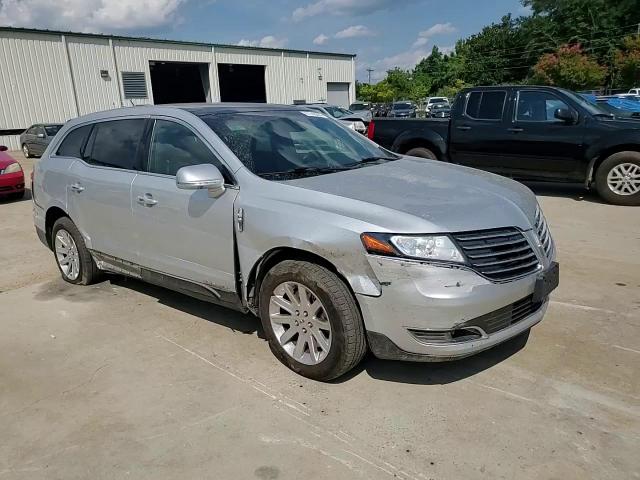 2019 LINCOLN MKT 