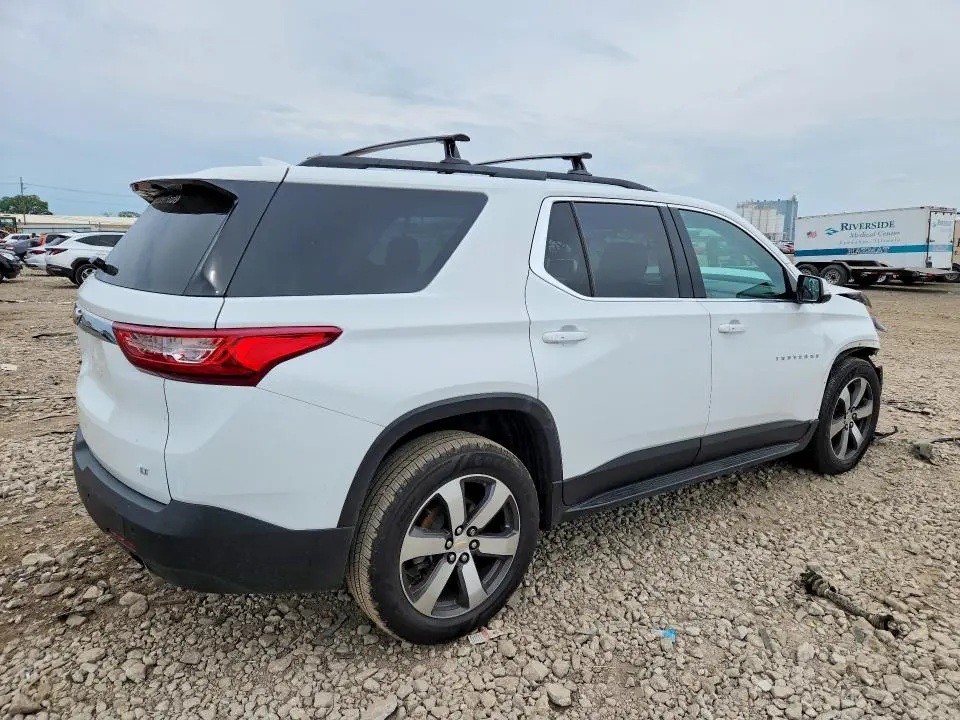 2021 CHEVROLET TRAVERSE LT  