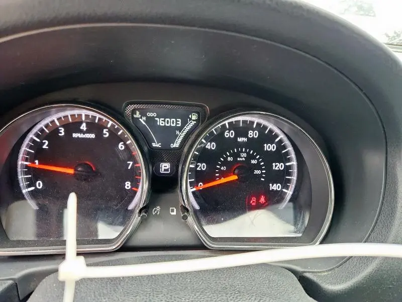 2015 NISSAN VERSA S