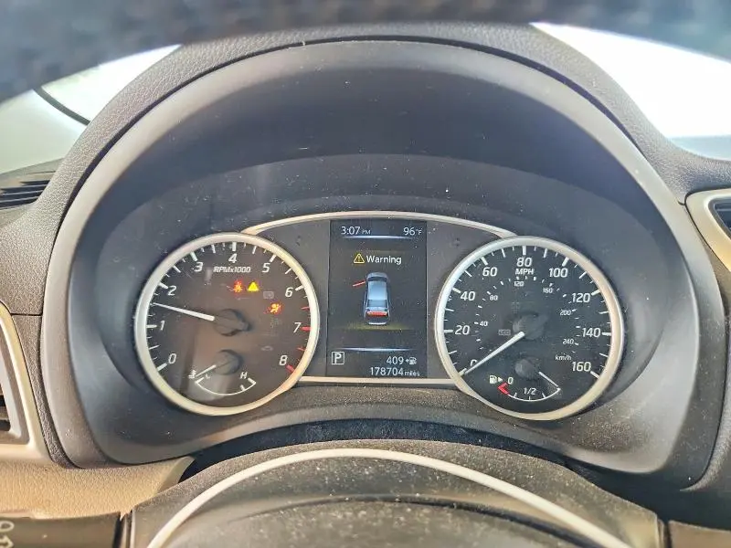 2016 NISSAN SENTRA SV  