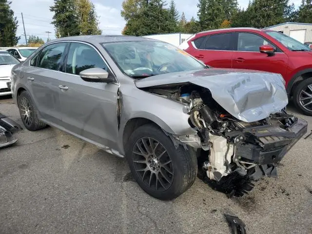 2012 VOLKSWAGEN PASSAT SE  