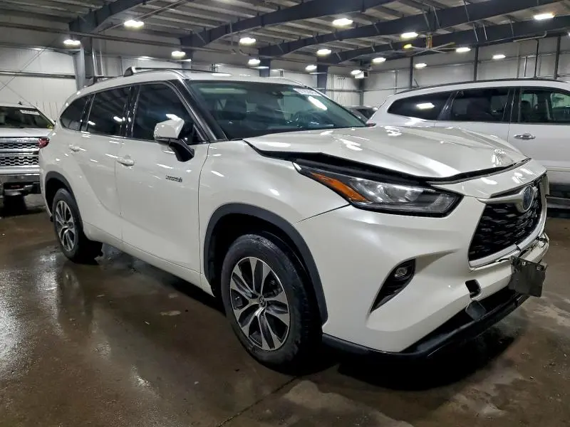2020 TOYOTA HIGHLANDER HYBRID XLE  