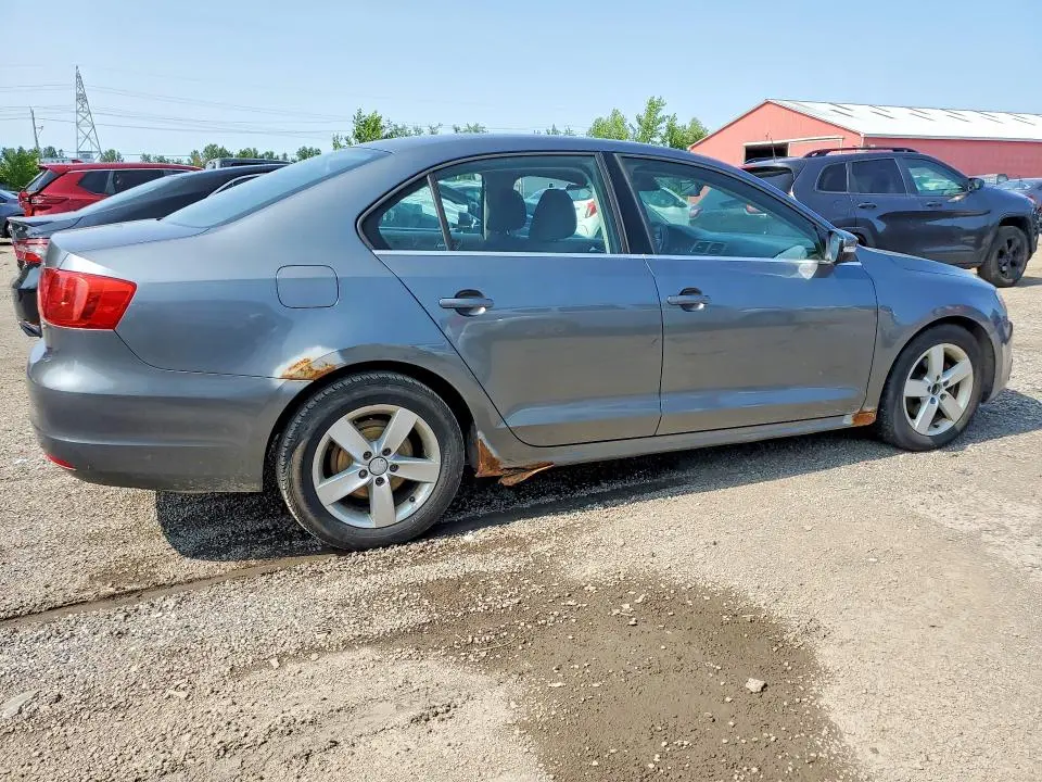 2012 VOLKSWAGEN JETTA SE  