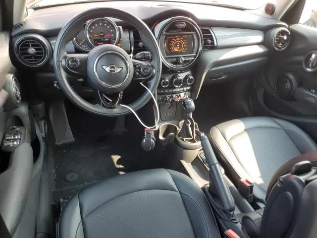 2017 MINI COOPER   