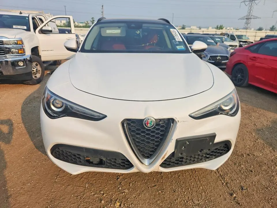 2018 ALFA ROMEO STELVIO SPORT  