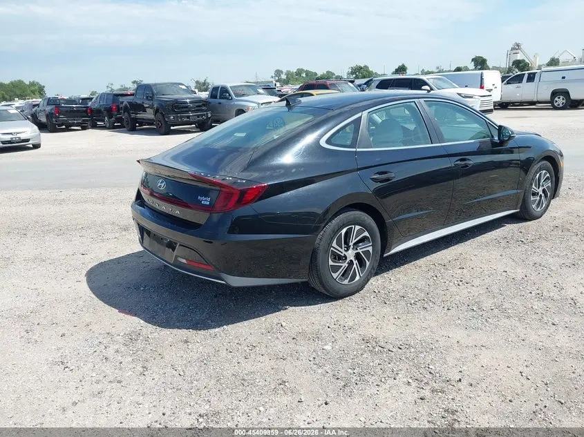 2021 HYUNDAI SONATA BLUE