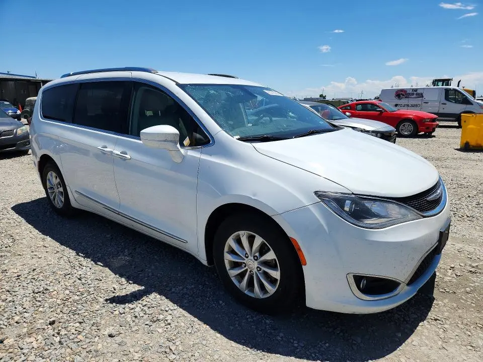 2018 CHRYSLER PACIFICA TOURING L PLUS  