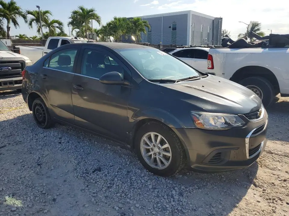 2017 CHEVROLET SONIC LT  