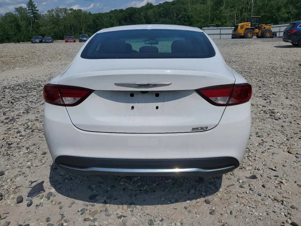 2015 CHRYSLER 200 LIMITED  