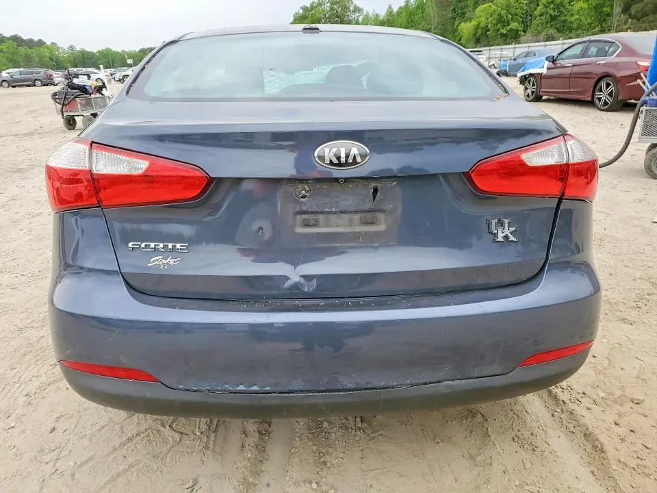 2016 KIA FORTE LX  