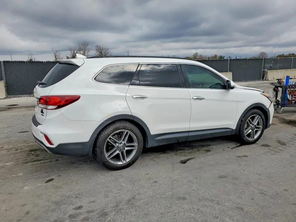 2017 HYUNDAI SANTA FE   