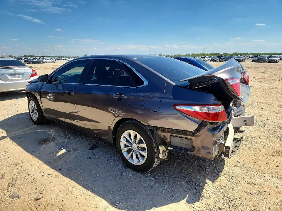 2017 TOYOTA CAMRY LE  
