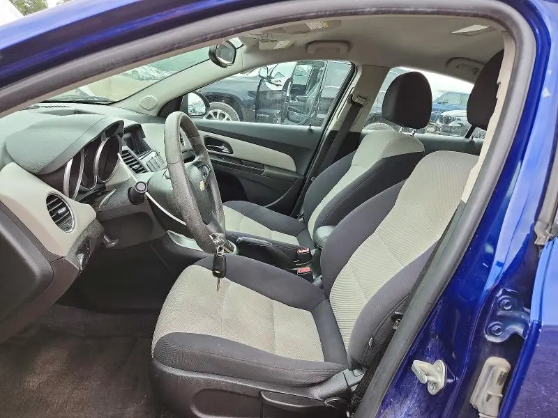 2013 CHEVROLET CRUZE LS  