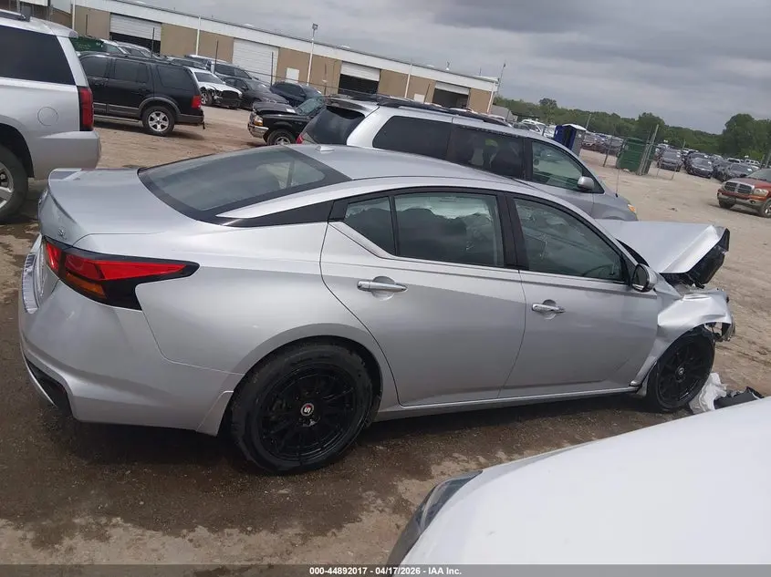 2022 NISSAN ALTIMA SL FWD
