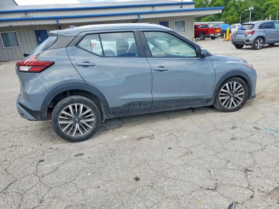 2021 NISSAN KICKS SV  