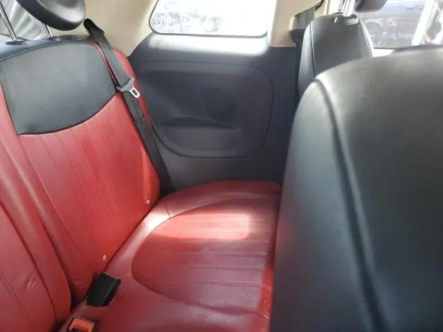 2012 FIAT 500 LOUNGE  