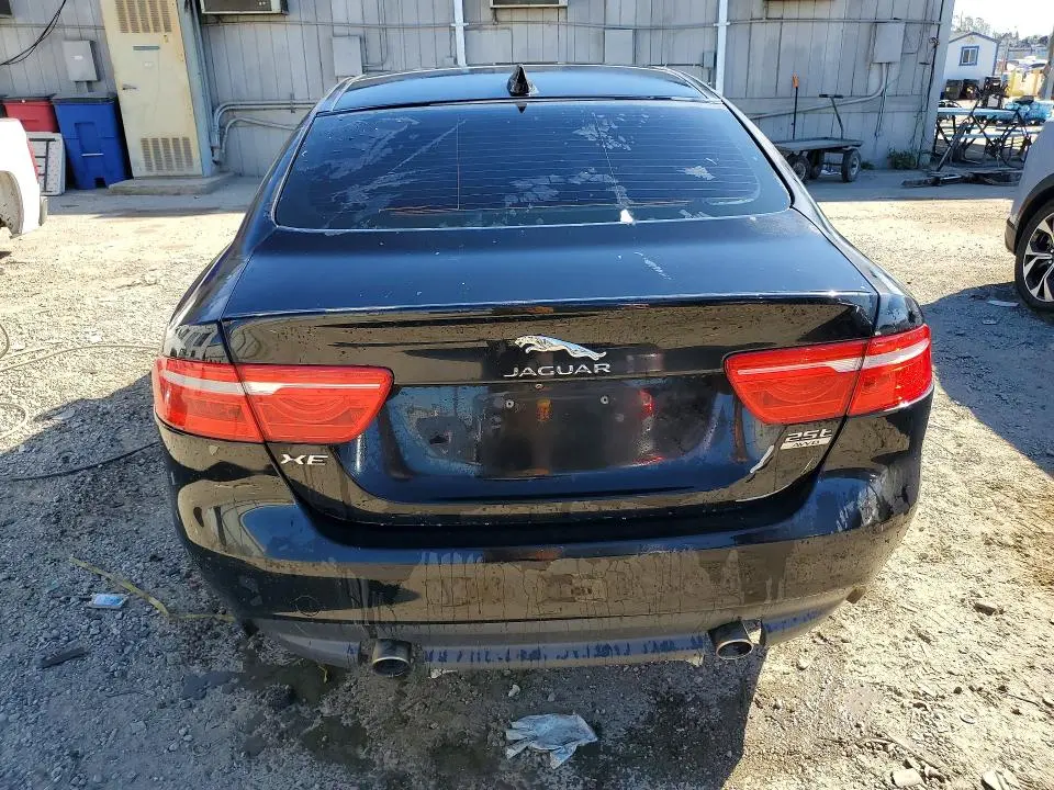 2019 JAGUAR XE AWD 4C 25T
