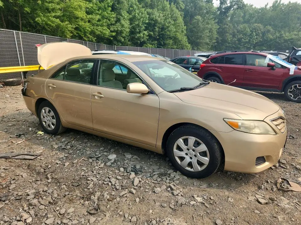 2010 TOYOTA CAMRY LE  
