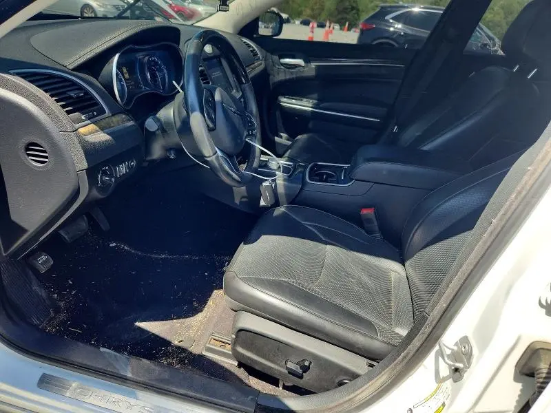 2017 CHRYSLER 300C   