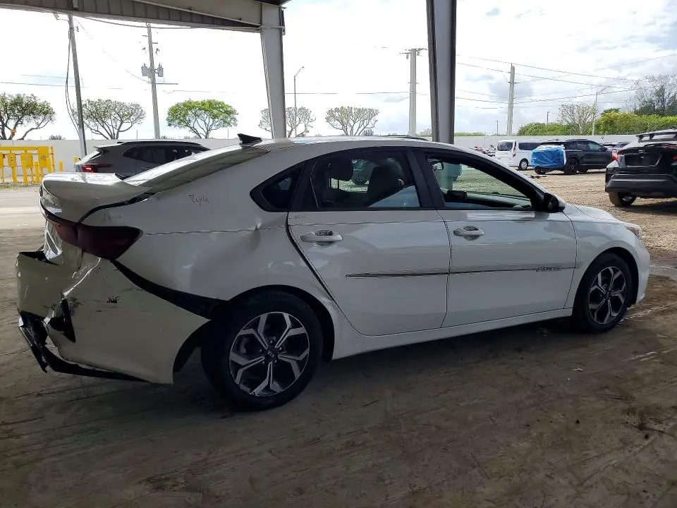2019 KIA FORTE LXS  
