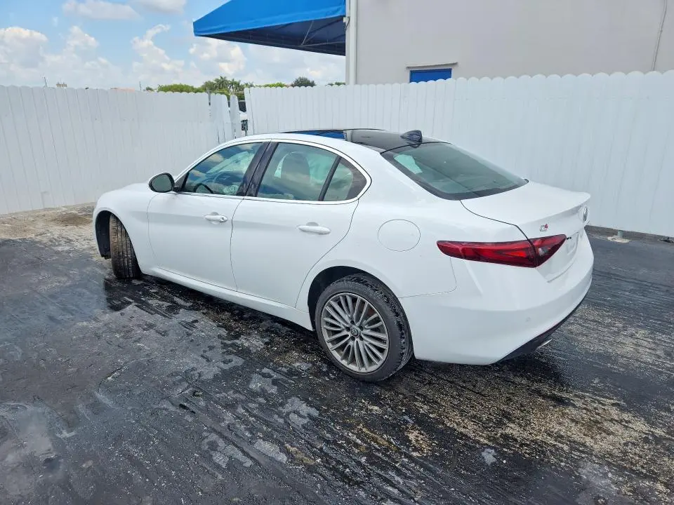 2020 ALFA ROMEO GIULIA TI  