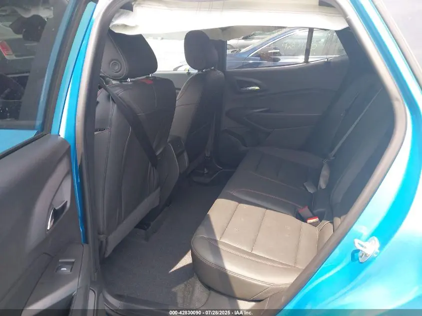 2025 CHEVROLET TRAX FWD 2RS