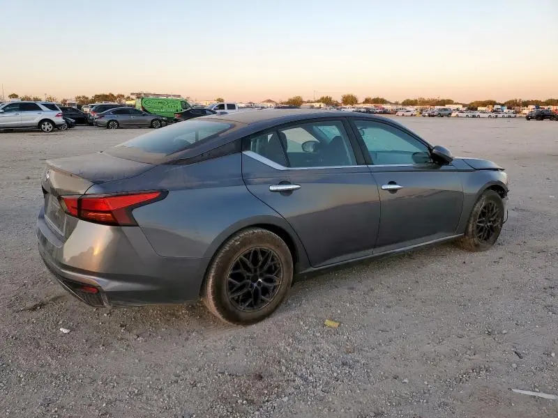 2020 NISSAN ALTIMA S  