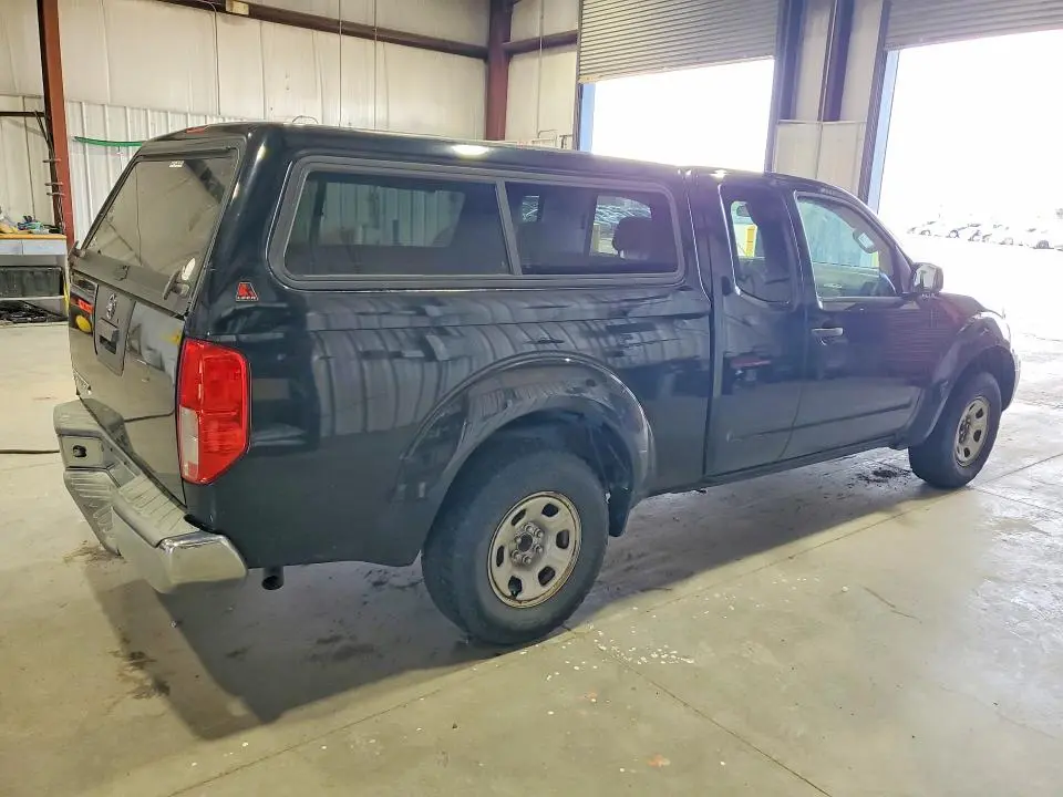 2016 NISSAN FRONTIER S  