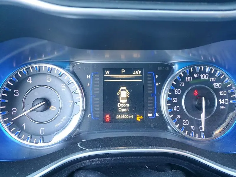 2017 CHRYSLER 200 LIMITED  