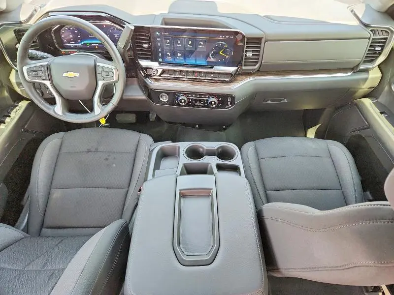 2024 CHEVROLET SILVERADO C1500 LT  