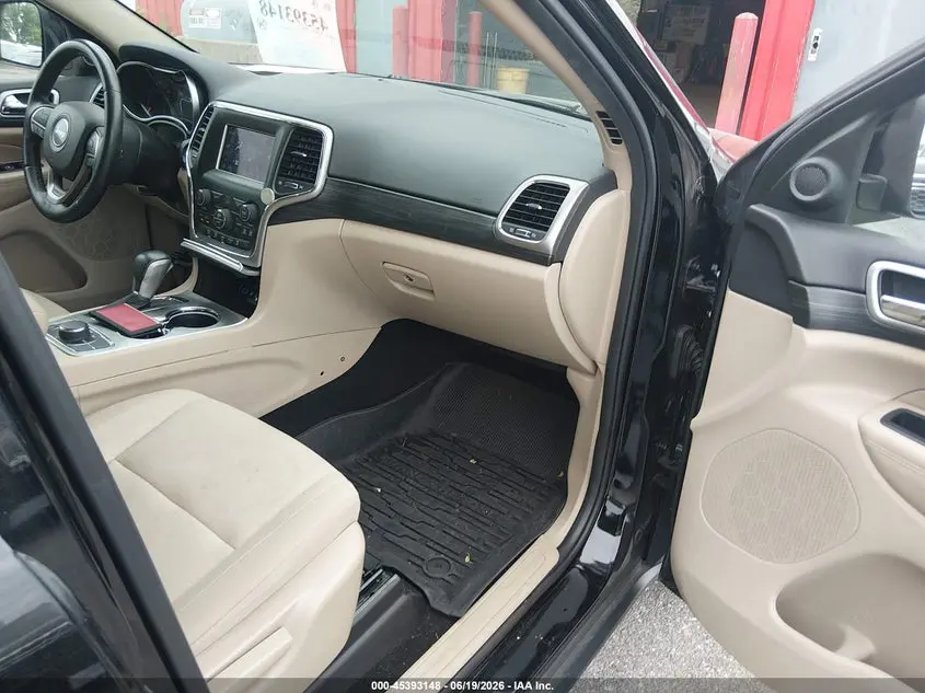 2019 JEEP GRAND CHEROKEE LAREDO E 4X4