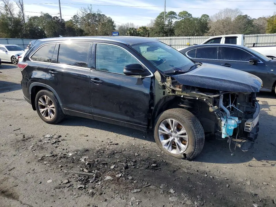 2015 TOYOTA HIGHLANDER XLE  