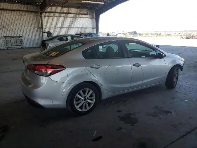 2017 KIA FORTE LX  