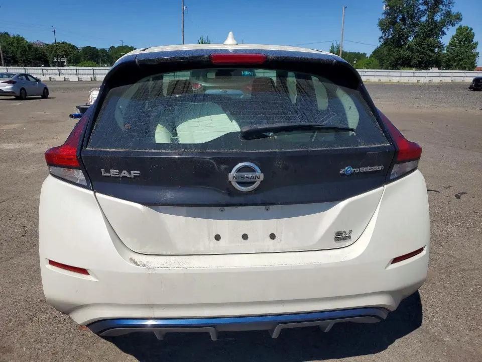 2019 NISSAN LEAF SV PLUS  