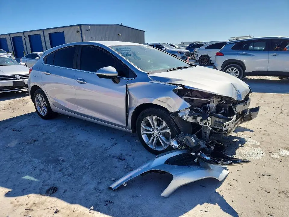 2019 CHEVROLET CRUZE LT  