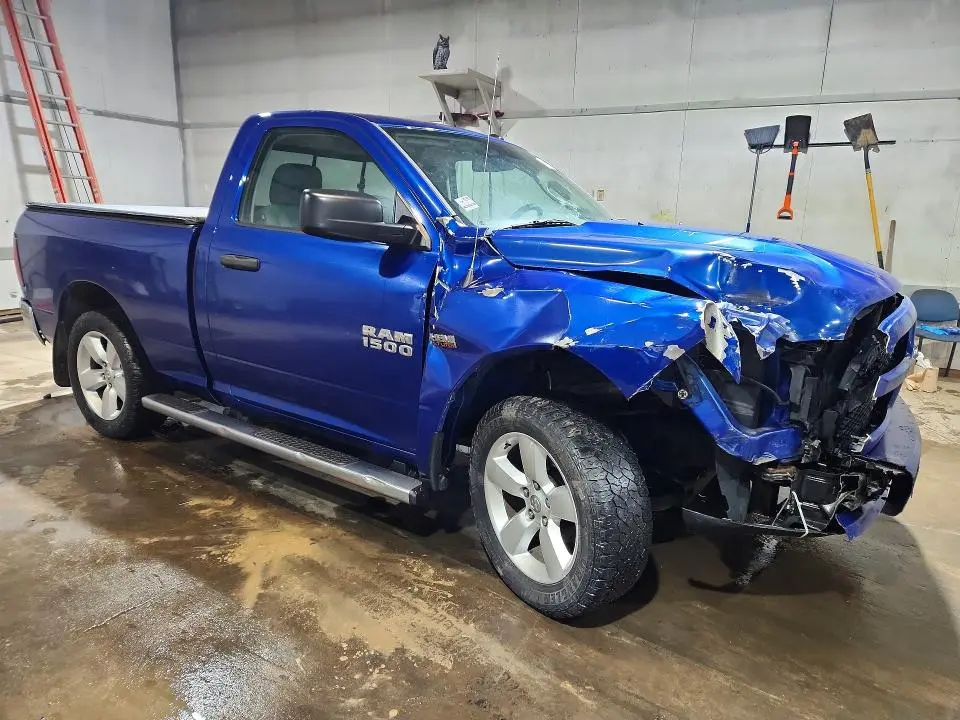 2014 RAM 1500 ST  