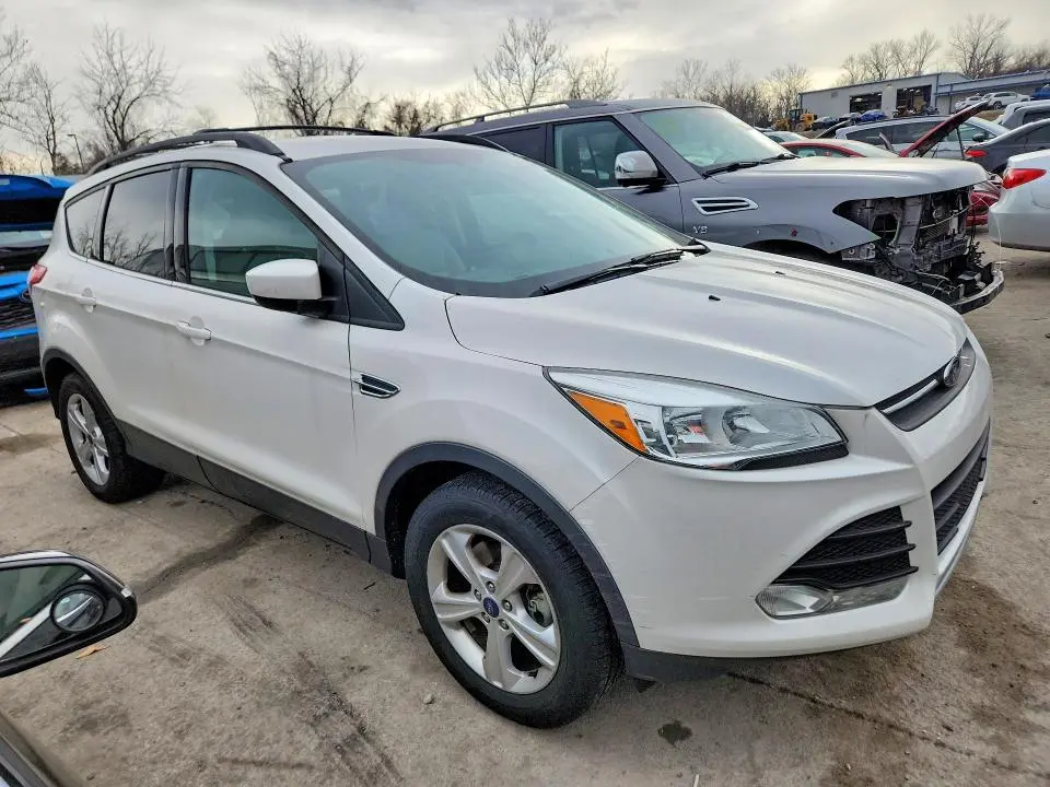 2014 FORD ESCAPE SE  