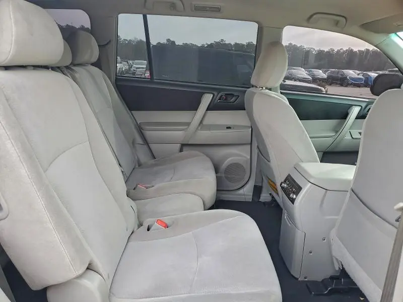 2012 TOYOTA HIGHLANDER BASE  
