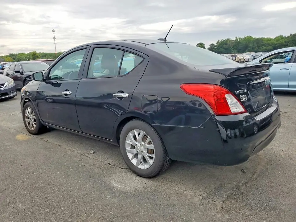 2018 NISSAN VERSA SV  
