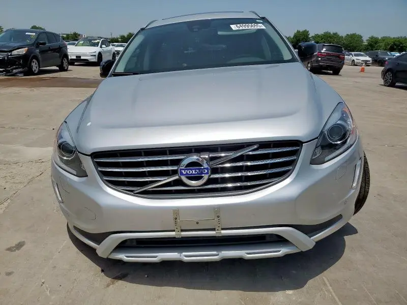 2017 VOLVO XC60 T5 DYNAMIC  