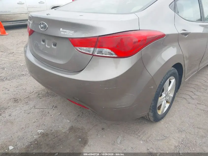 2012 HYUNDAI ELANTRA GLS