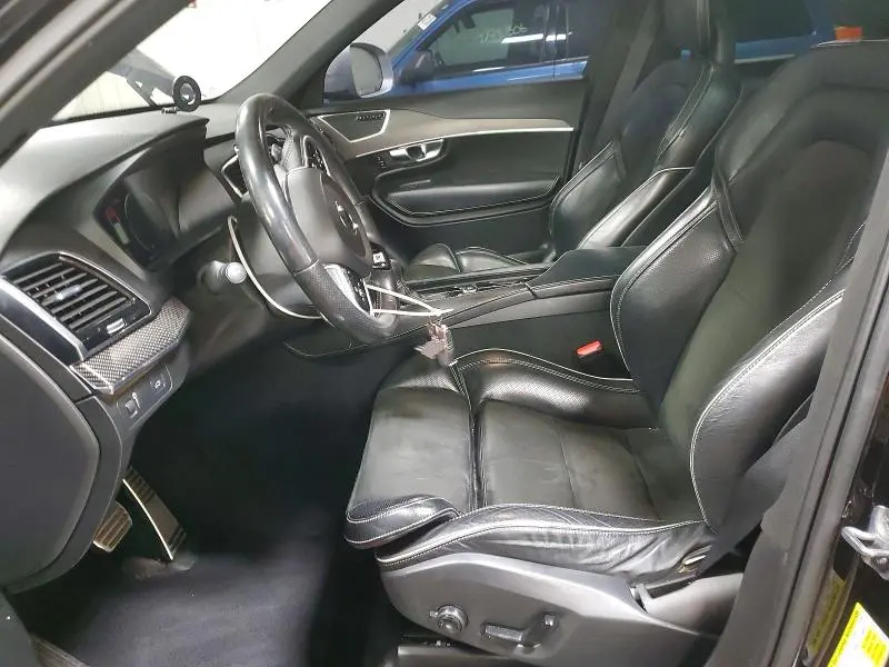 2018 VOLVO XC90 T5  