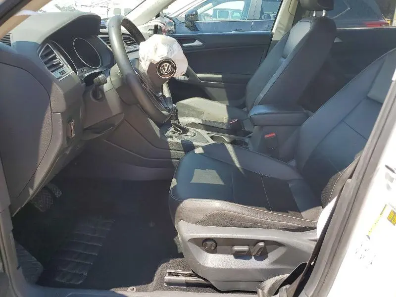 2021 VOLKSWAGEN TIGUAN SE  