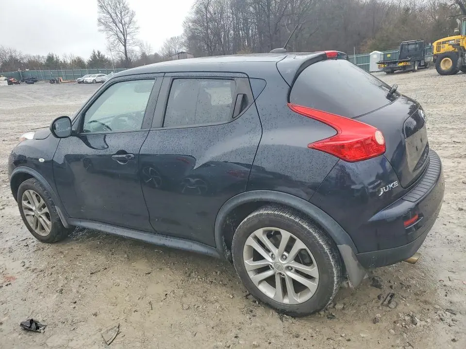 2011 NISSAN JUKE S  